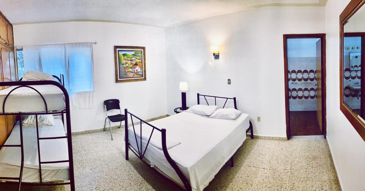 Palmira Hostel Tegucigalpa Bagian luar foto