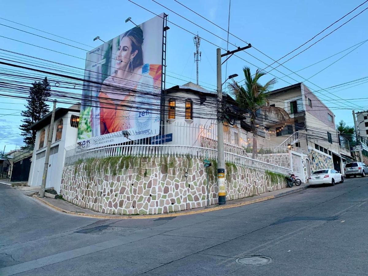 Palmira Hostel Tegucigalpa Bagian luar foto
