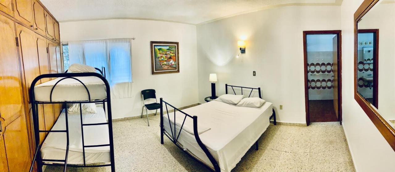 Palmira Hostel Tegucigalpa Bagian luar foto